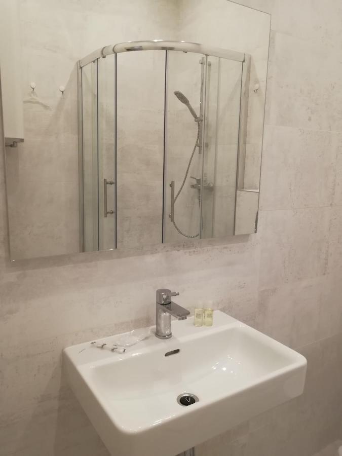 Lux Apartment, Near Metro Vasylkivska Kijów Zewnętrze zdjęcie
