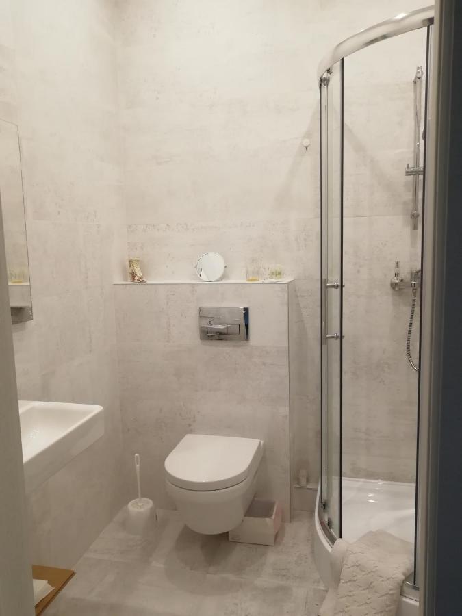 Lux Apartment, Near Metro Vasylkivska Kijów Zewnętrze zdjęcie