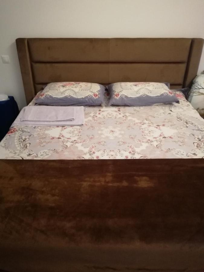 Lux Apartment, Near Metro Vasylkivska Kijów Zewnętrze zdjęcie